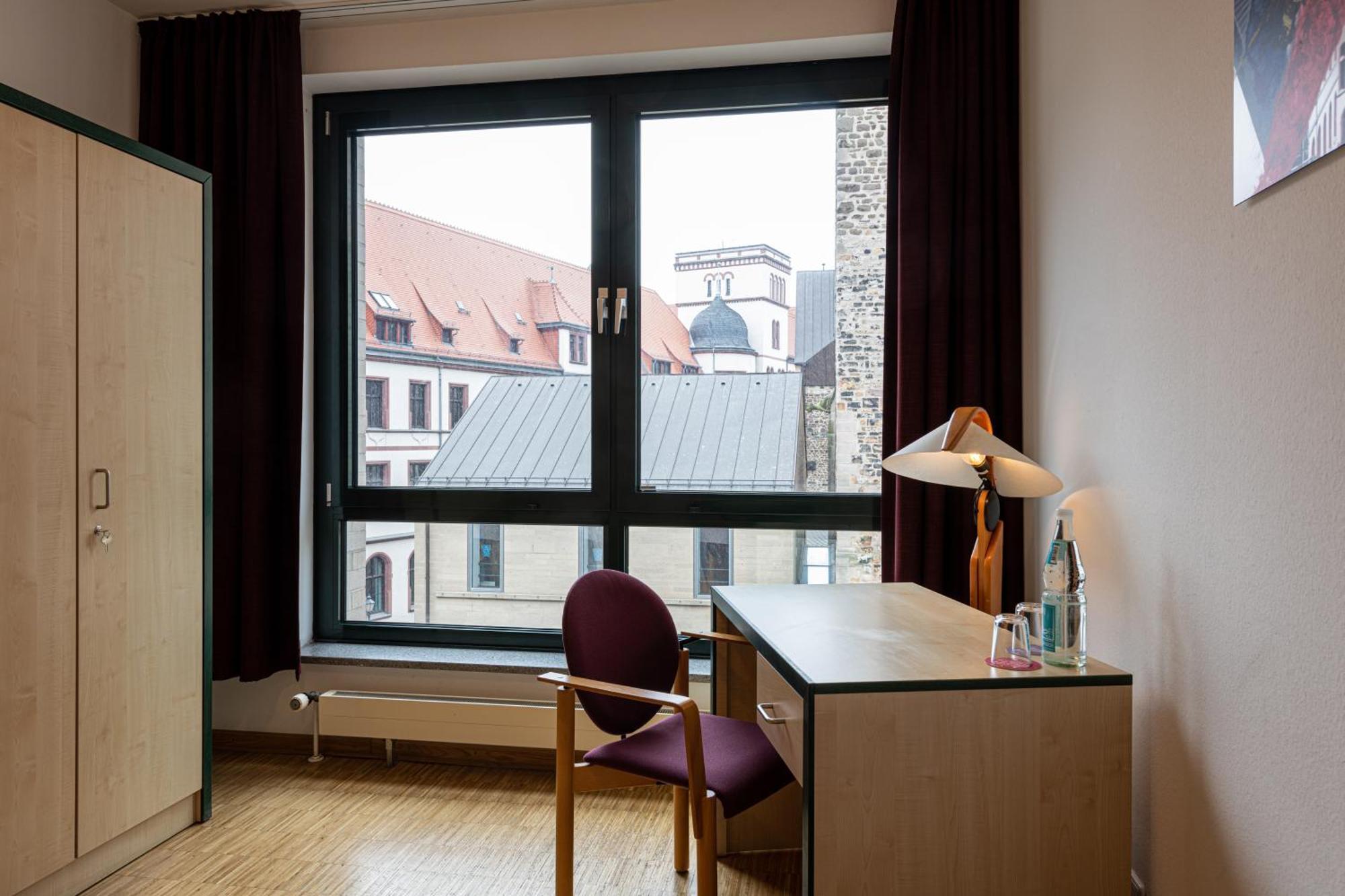 Roncalli-Haus Magdeburg - Tagungs-Und Seminarhaus Buitenkant foto
