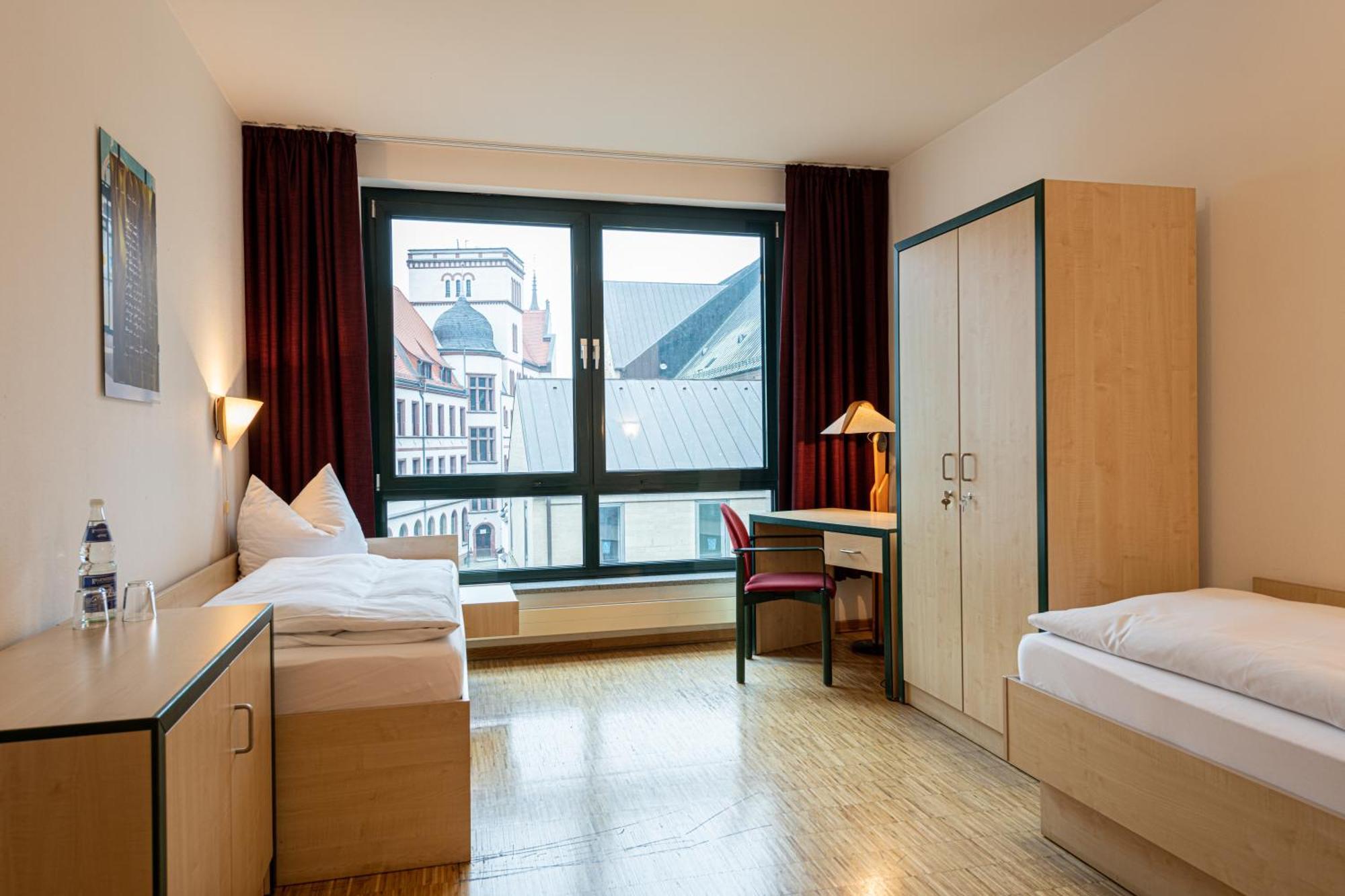 Roncalli-Haus Magdeburg - Tagungs-Und Seminarhaus Buitenkant foto